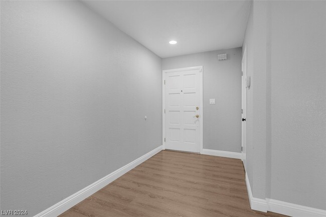 Building Photo - 3404 Casa Grande Ave