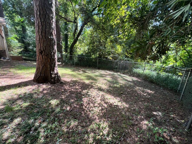 Foto del edificio - 2112 Great Oak Dr