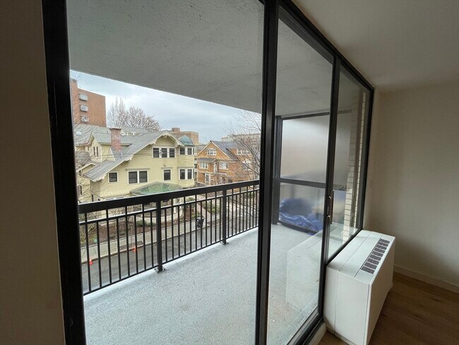Foto del edificio - 50 Longwood Ave