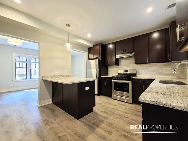 Foto del edificio - 1145 Maple Ave