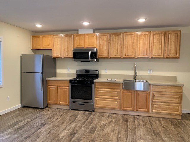 Foto del edificio - 725 E Artesia Blvd