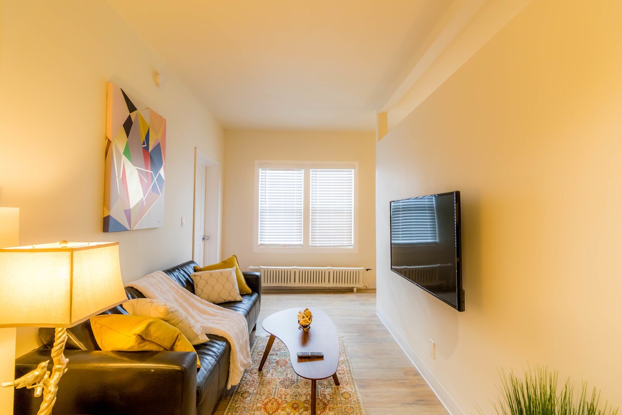 Foto principal - 807 2nd St SW