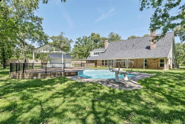 Building Photo - 14203 Decker Dr