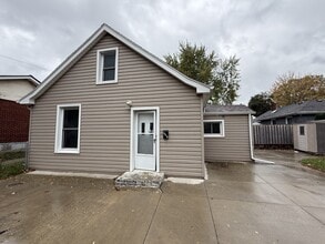 Building Photo - 535 South St