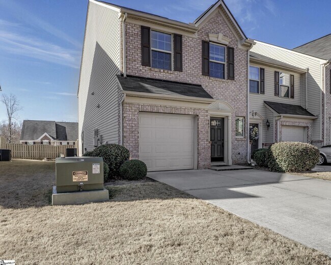 Foto del edificio - 446 Christiane Way