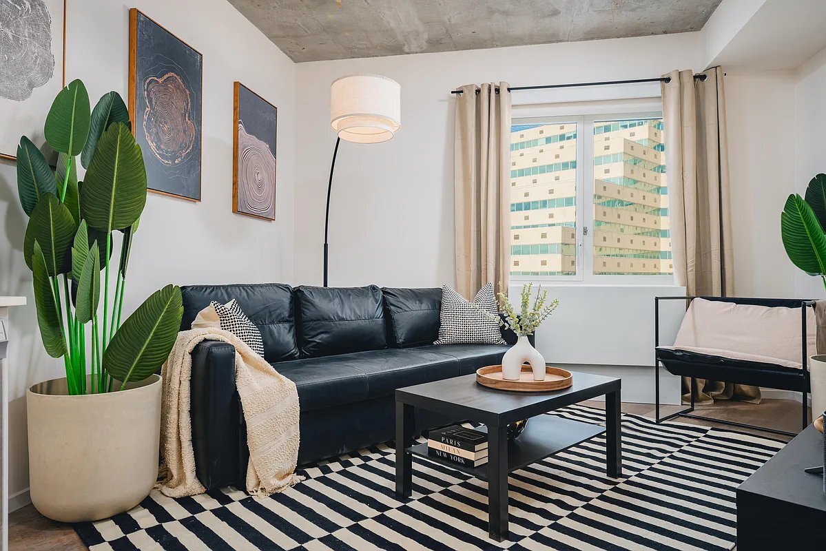 Foto principal - 4720 Third Avenue