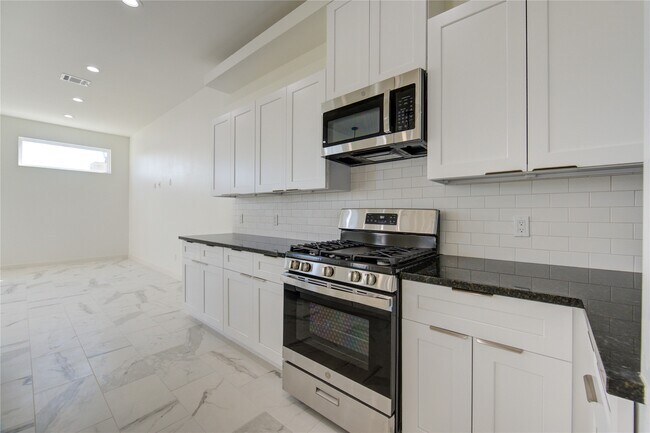 Foto del edificio - 2919 El Fenice Ln