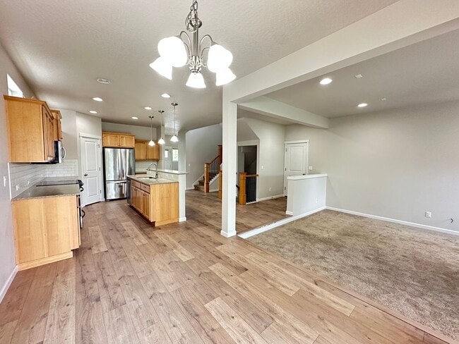 Building Photo - Coeur d'Alene Place Home