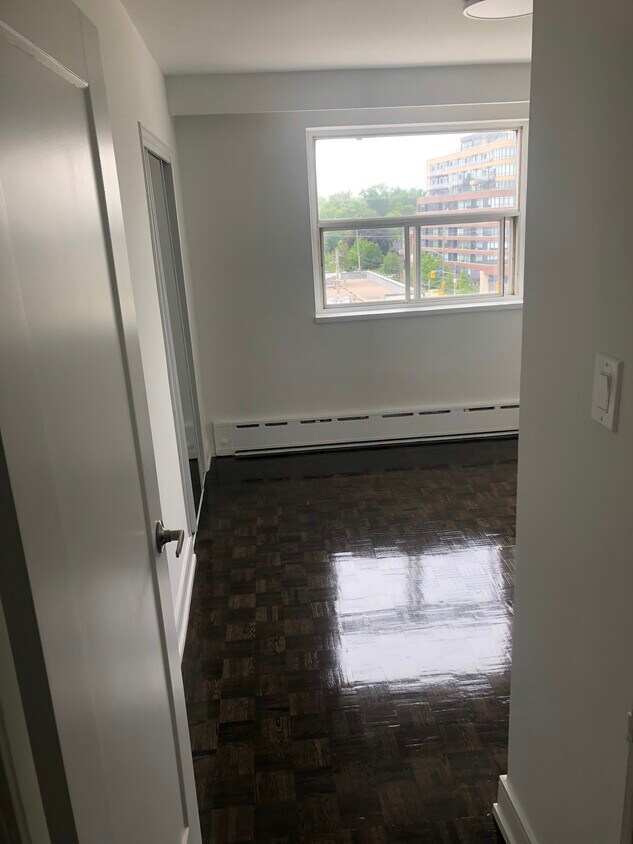 Building Photo - Waterfront building with 1 bedroom & den a...