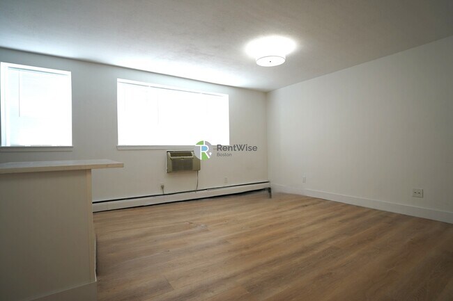 Foto del edificio - 740 E 7th St