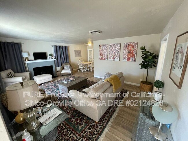 Foto del edificio - 3090 Grand View Ave