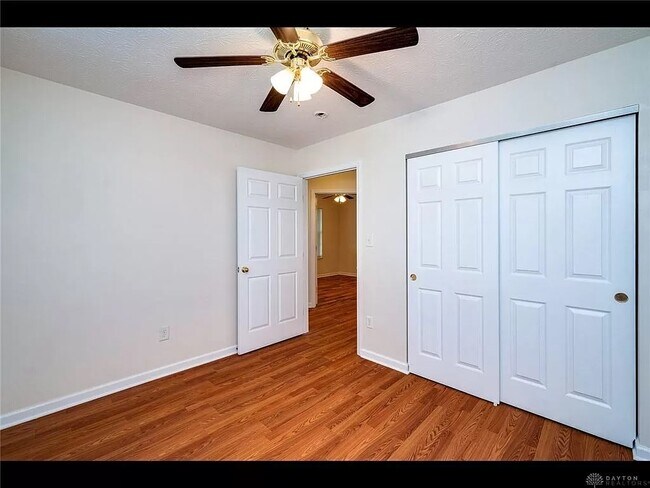 Foto del edificio - 2808 Woodman Dr