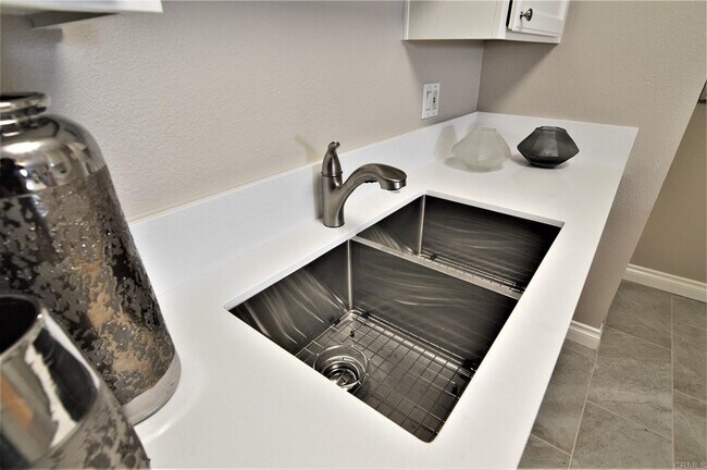 Building Photo - 2362 Hosp Way