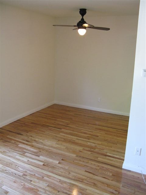 Building Photo - 1423 N Fuller Ave