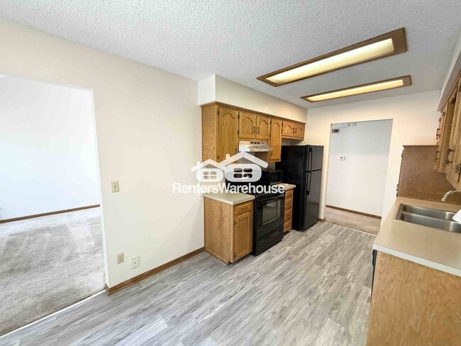 Building Photo - 612 SE Kristi Ln