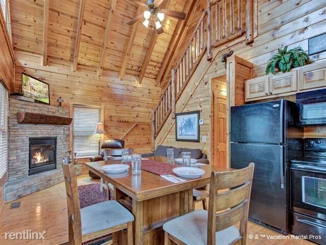 Foto del edificio - 2251 Upper Middle Creek Rd