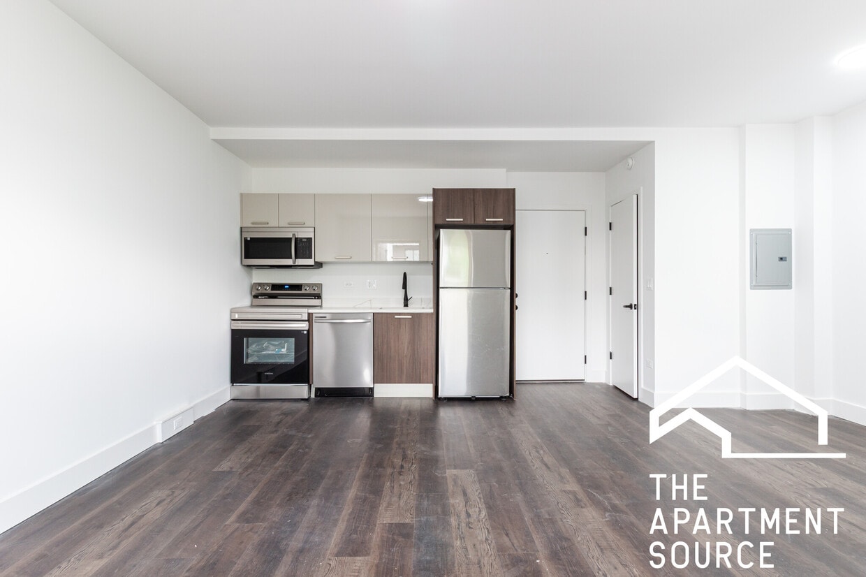 Photo - 1555 W Hollywood Ave