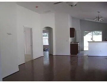 Foto del edificio - 2438 Princeton Ave
