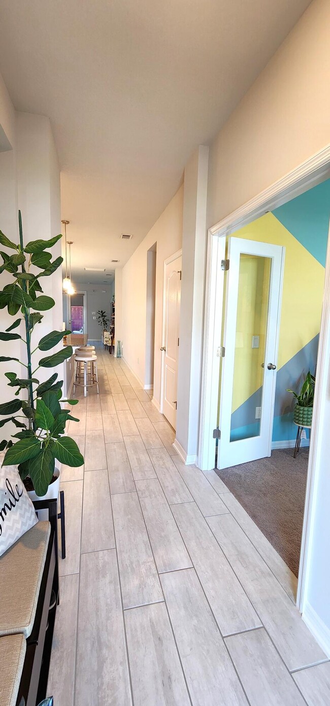 Foto del edificio - 14143 Centerline Dr