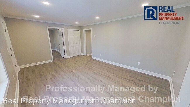 Building Photo - 4 br, 2 bath House - 225 North 31st Street