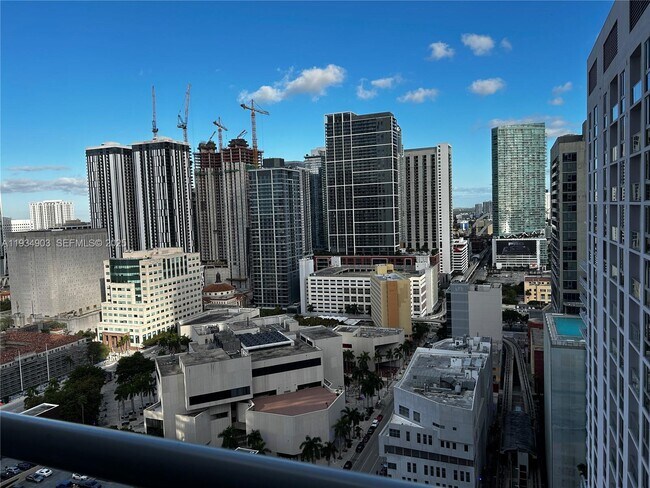 Foto del edificio - 133 NE 2nd Ave