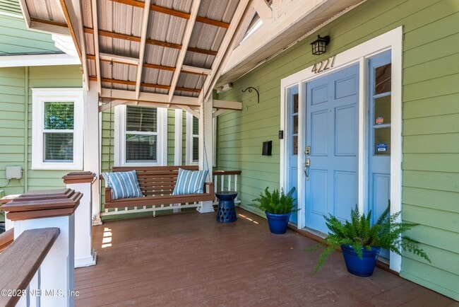 Foto del edificio - 4227 Woodmere St