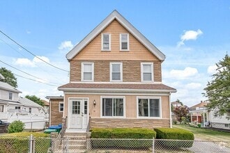 Building Photo - 91 3rd St