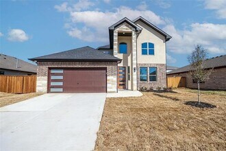 Building Photo - 1063 Lake Trail Dr