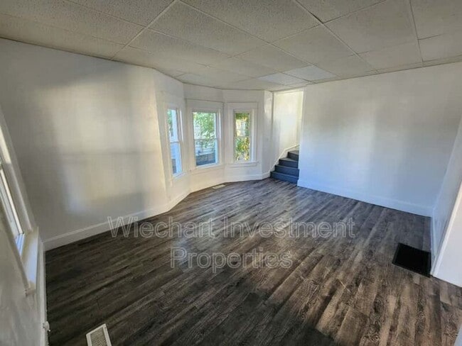 Building Photo - 1163 Brice Ave