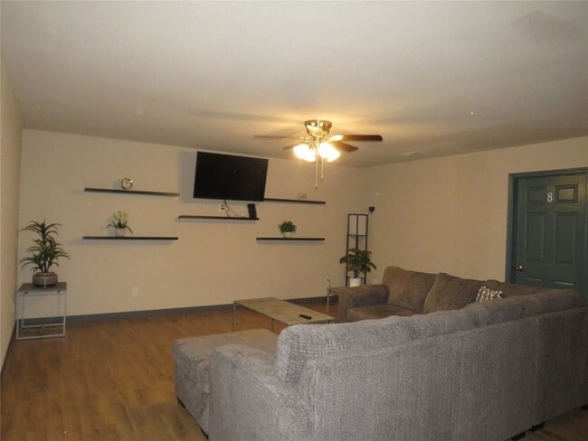 Photo - 12069 Joyce Ln House