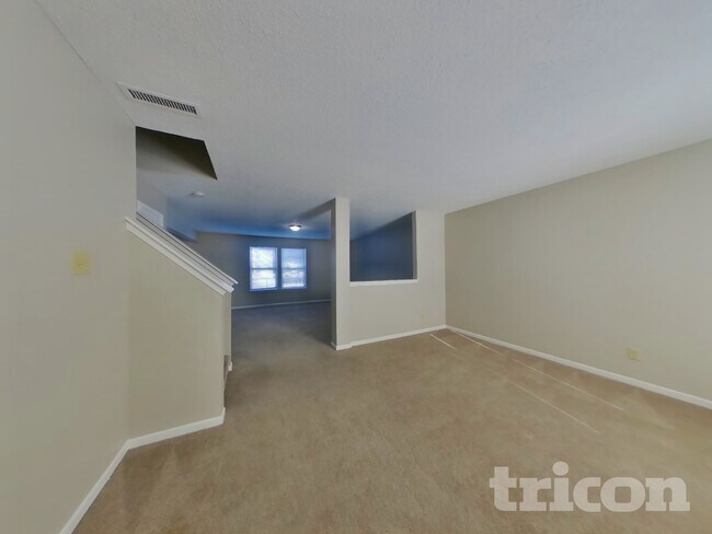 Foto del edificio - 13460 N Carwood Ct