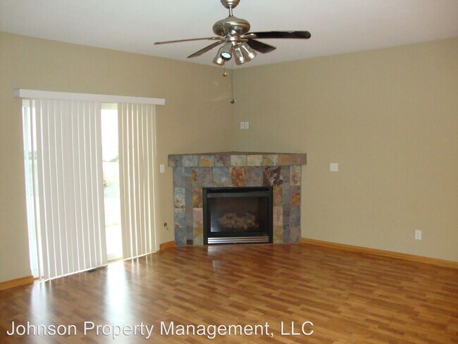 519 S Fiske St Spokane Wa 99202 Another Great Deal For The Early Spring This 4 Bedroom Home Is Close To Everything Less Th House Styles Property Spokane Wa