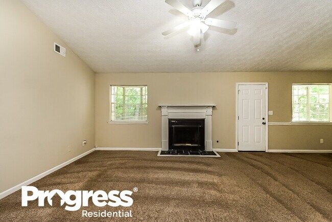 Building Photo - 3070 Carriage Trail
