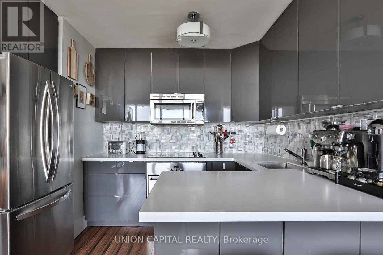 Photo principale - 40-2040 Homewood Ave