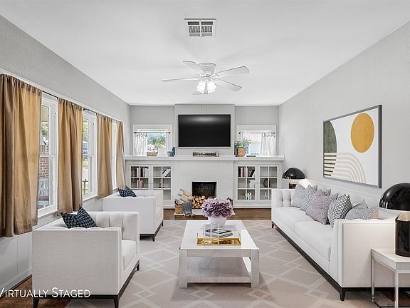 Building Photo - Charming 1924 Corner-Lot Home with Original Character and Modern Comforts