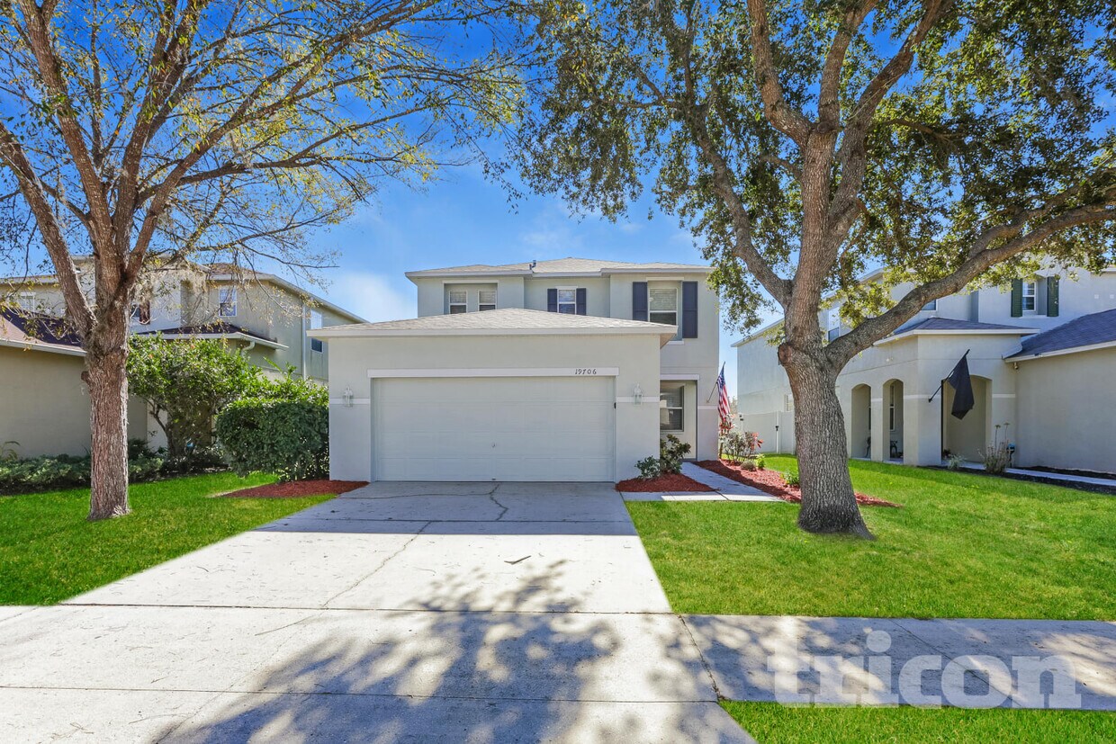 Foto principal - 19706 Timberbluff Dr