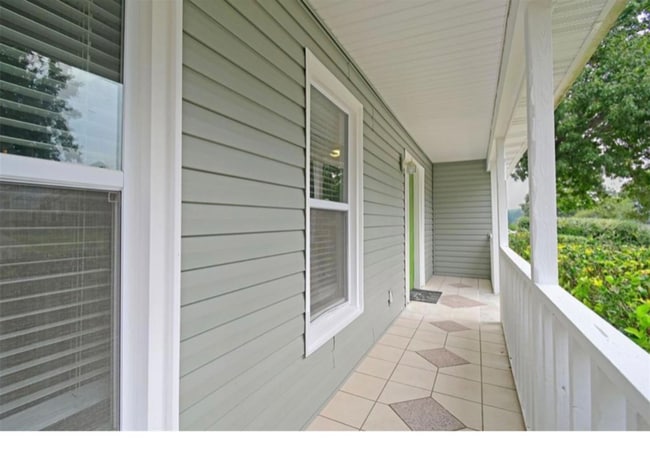 Building Photo - 2605 Waterford Park Dr