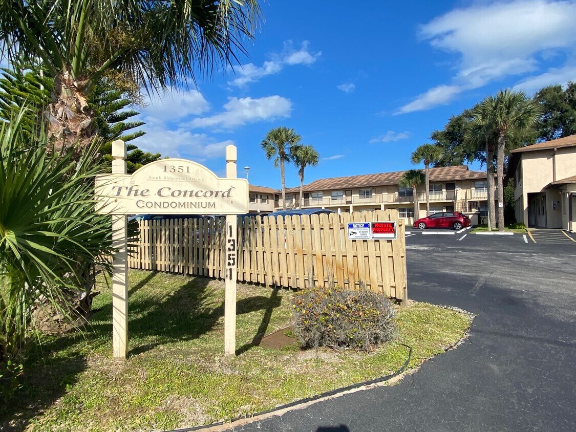 Foto principal - Concord Condominiums