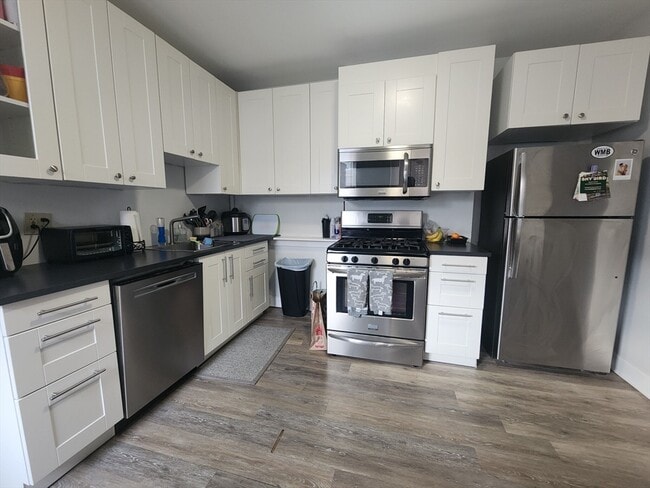 Building Photo - 5 Sayward Pl