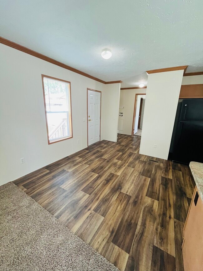 Foto del edificio - 9358 White Pine Ct