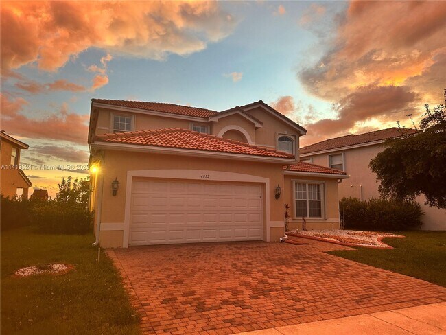 Foto del edificio - 4812 SW 173rd Ave