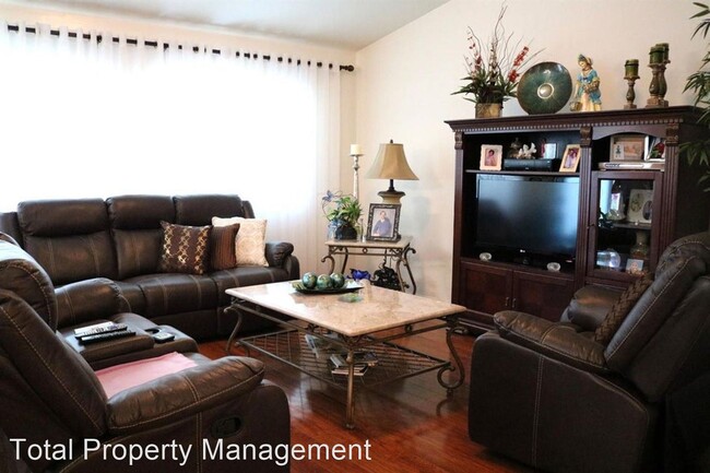 Building Photo - 3 br, 2 bath House - 1902 Amarone Ave.