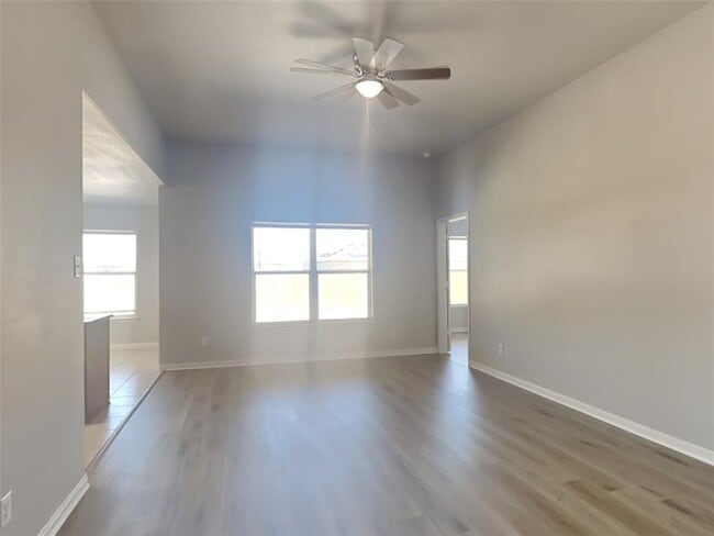 Building Photo - 124 J E Brown Ln