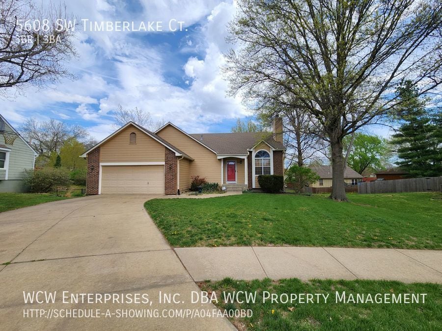 Primary Photo - Executive 3BR, 2.5BTH home in Prairie Trac...
