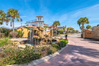 Building Photo - 538 Villa Dr