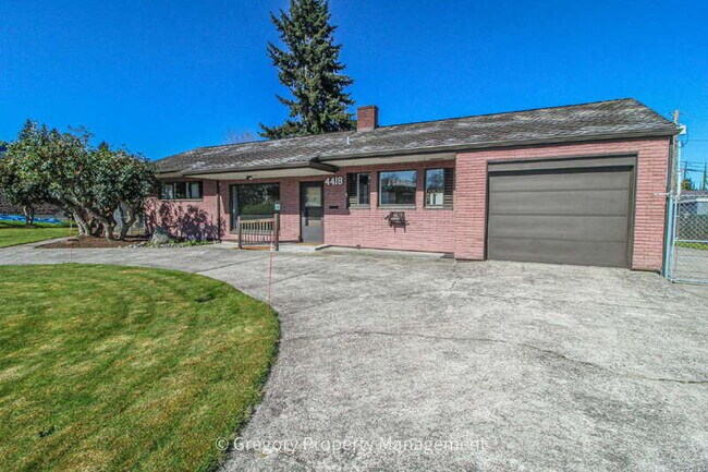 Foto del edificio - 4418 Colby Ave