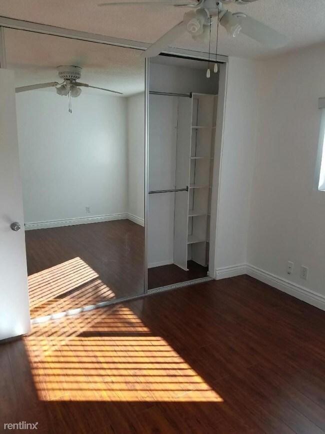 Foto del edificio - 7862 Newman Ave