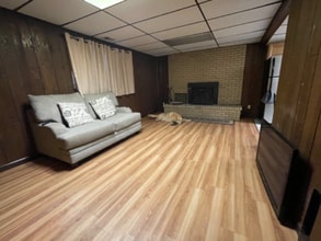 Building Photo - 180 Yank Ct