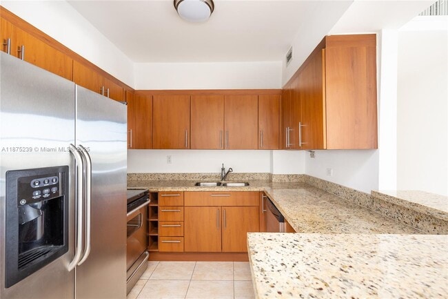 Foto del edificio - 7441 Wayne Ave