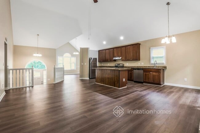 Building Photo - 2609 Windage Dr SW